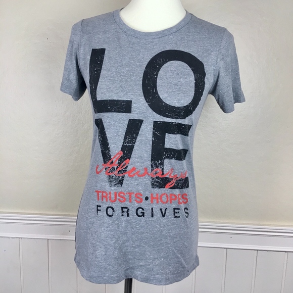 Next Level Apparel Tops - Gray Semi-fitted Love Text Graphic Tee Size Medium